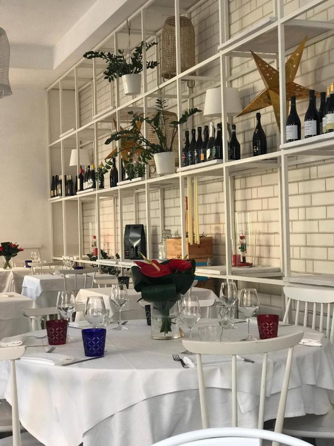 Acquapazza Restaurant & Room San Benedetto del Tronto Exterior photo